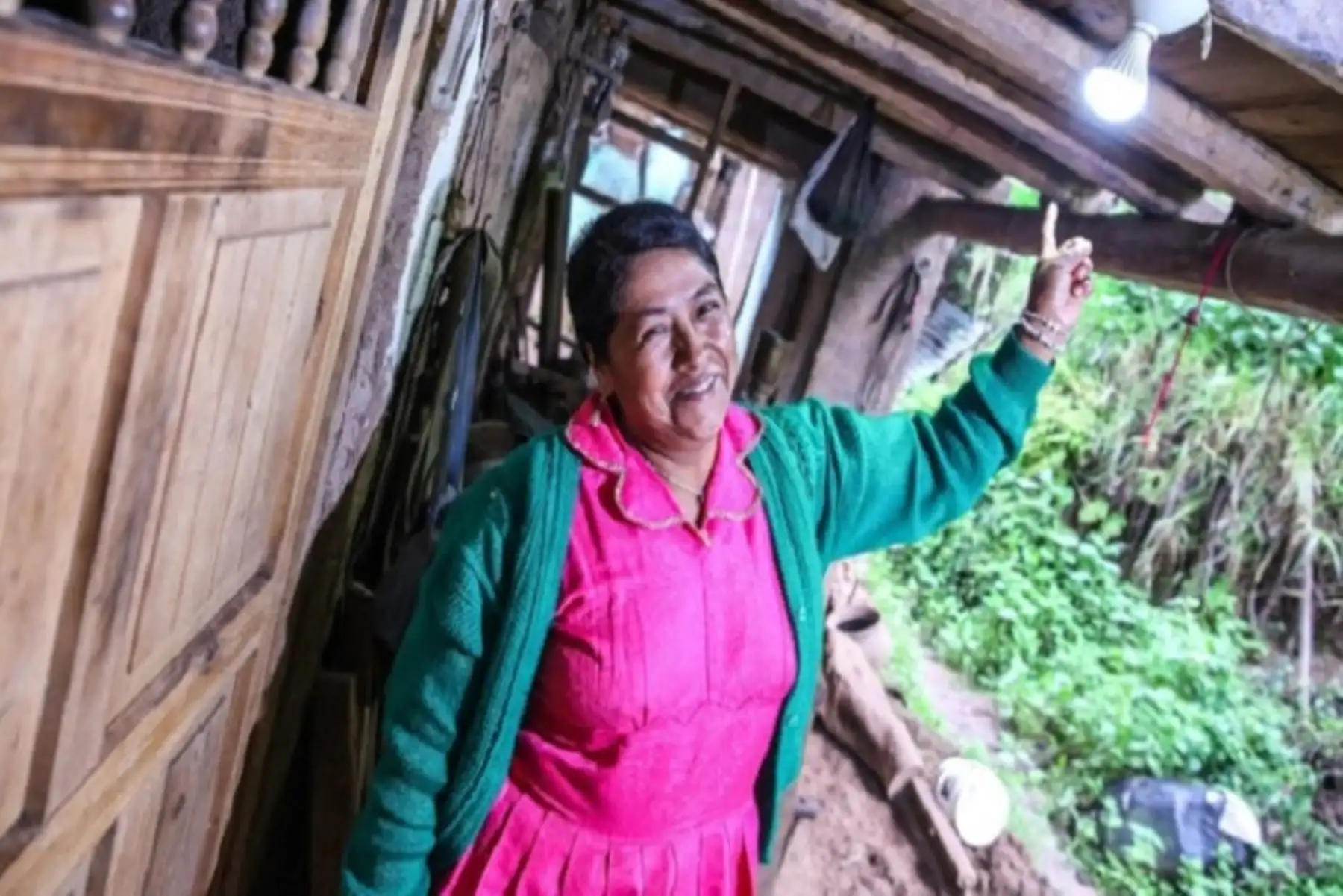 Entre los proyectos de mayor envergadura en la  lista, figura la ampliación de electrificación rural en el distrito de Challhuahuacho, provincia apurimeña de Cotabambas, en beneficio de 6,828 habitantes de 65 localidades.
