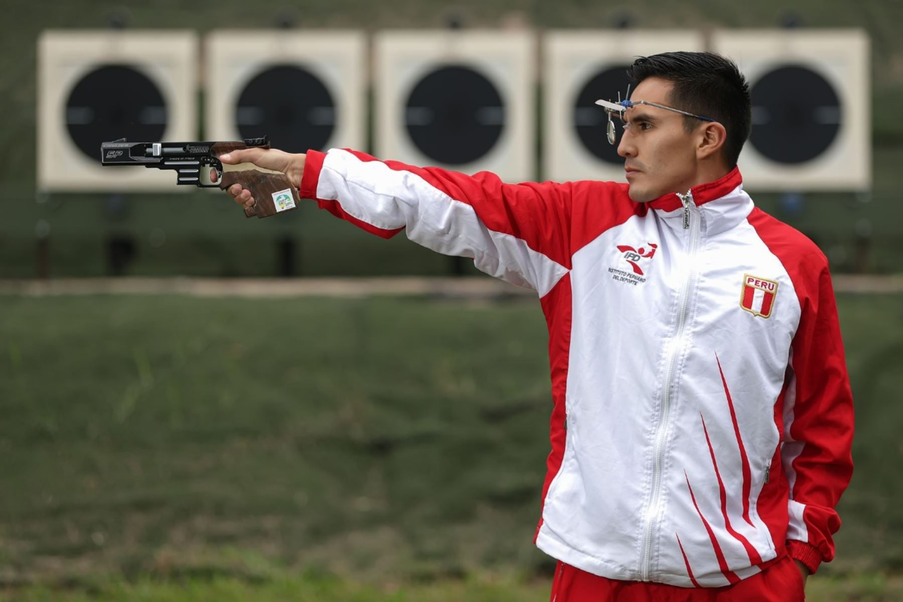 Kevin Altamirano es una de las principales figuras del tiro rápido peruano