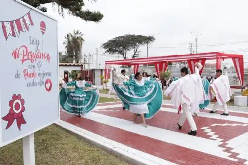 Homenaje al Perú en la sede del Gobierno Regional de Lambayeque. Foto: ANDINA/Difusión