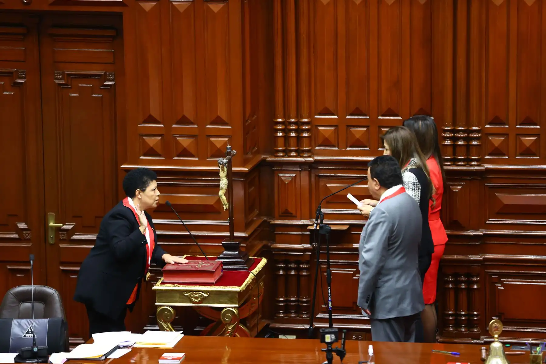 Juramentación de la nueva Mesa Directiva del Congreso encabezada por Lady Camones. Acompañan, Martha Moyano (Fuerza Popular), Digna Calle (Podemos) y Wilmar Elera (Somos Perú) para el periodo 2022-2023. Foto: ANDINA/ Andrés Valle
