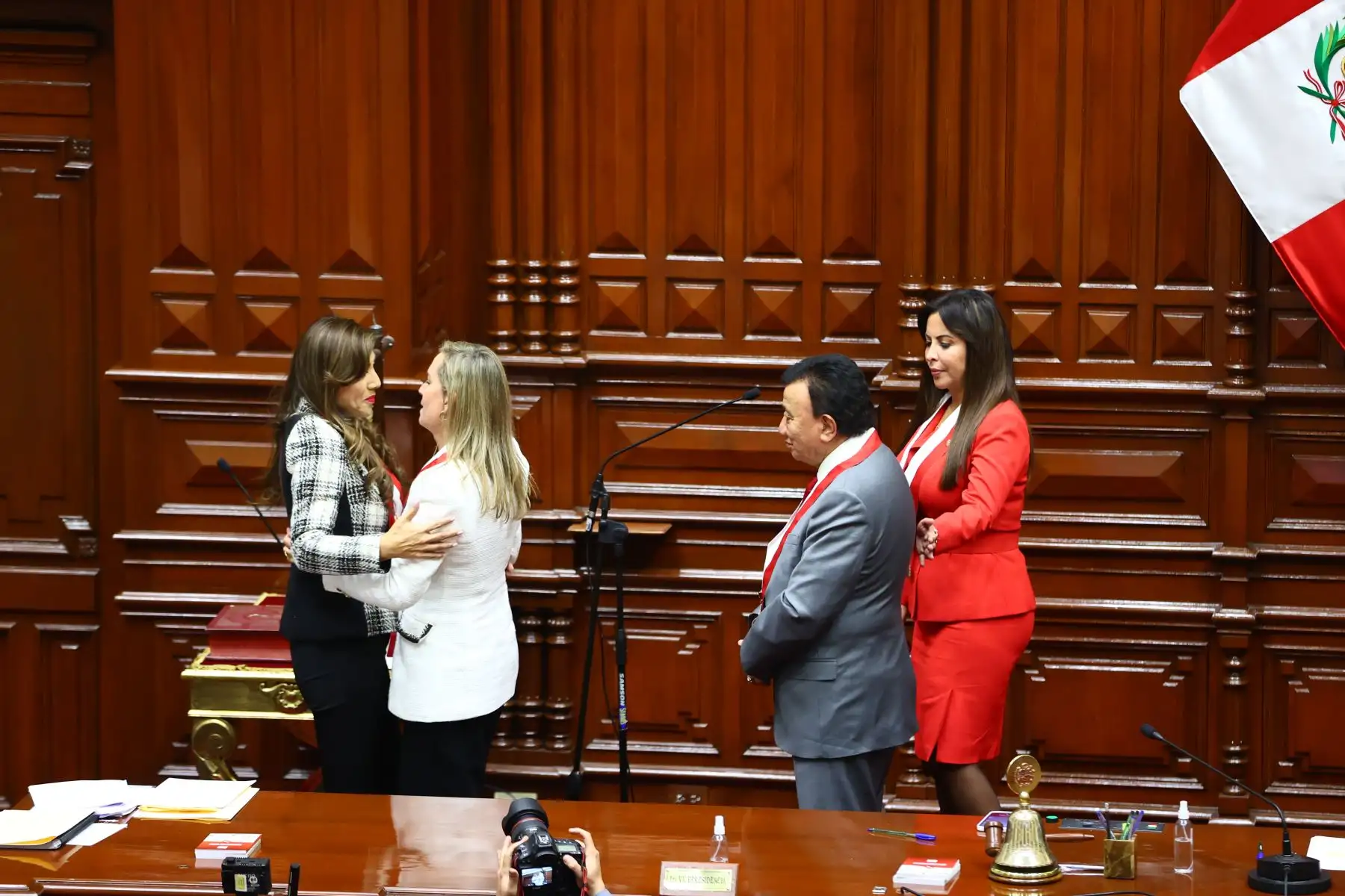 Juramentación de la nueva Mesa Directiva del Congreso encabezada por Lady Camones. Acompañan, Martha Moyano (Fuerza Popular), Digna Calle (Podemos) y Wilmar Elera (Somos Perú) para el periodo 2022-2023. Foto: ANDINA/ Andrés Valle