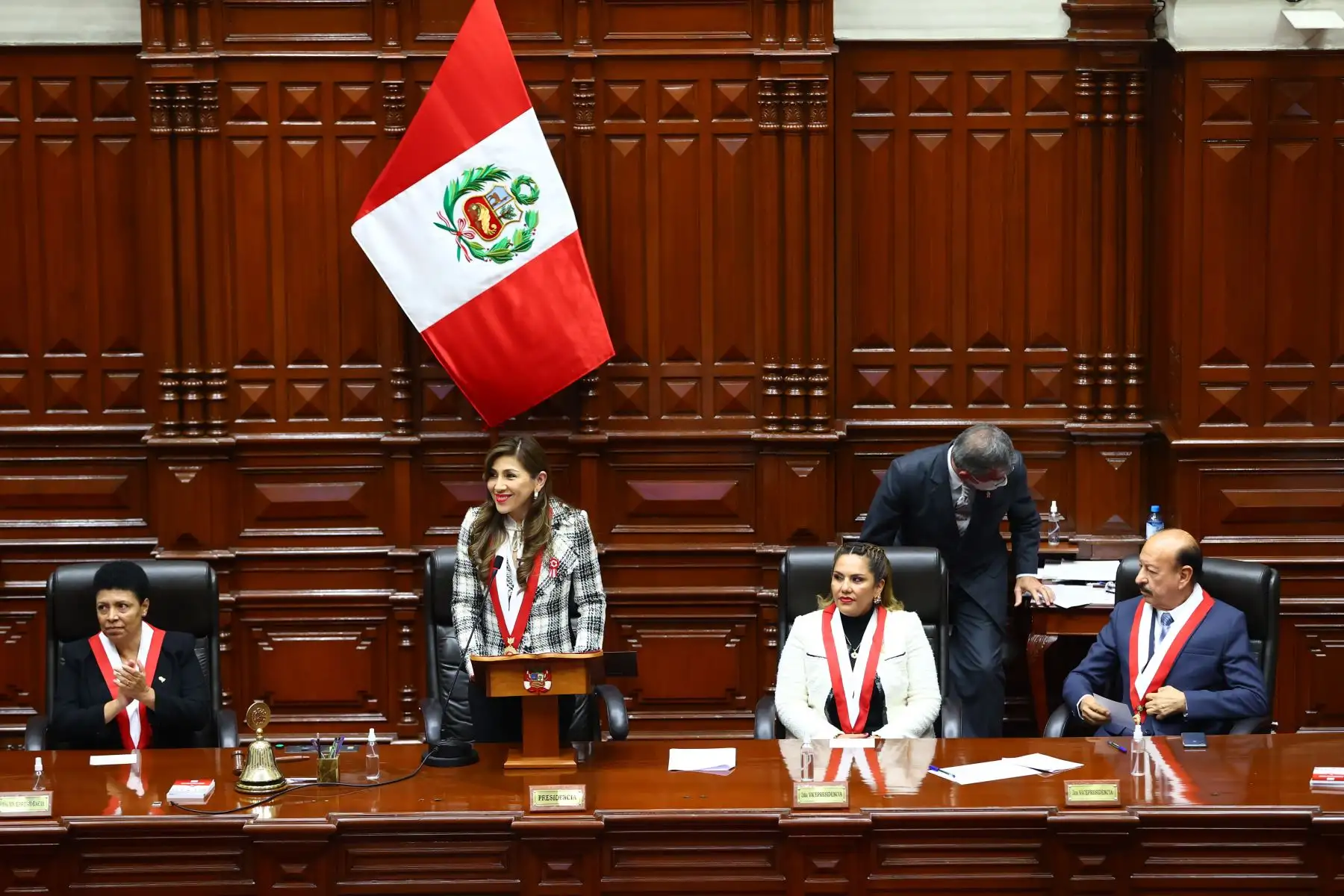 Juramentación de la nueva Mesa Directiva del Congreso encabezada por Lady Camones. Acompañan, Martha Moyano (Fuerza Popular), Digna Calle (Podemos) y Wilmar Elera (Somos Perú) para el periodo 2022-2023. Foto: ANDINA/ Andrés Valle