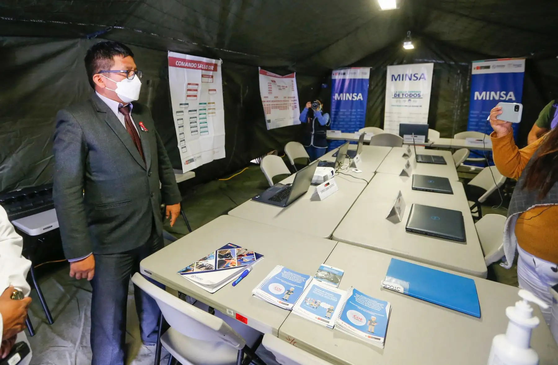 Ministerio de Salud realiza  un simulacro para evaluar las acciones de respuesta ante posible inoperatividad de los establecimientos de salud luego de un sismo, como parte del Plan de Continuidad Operativa del Minsa.
Foto: Minsa