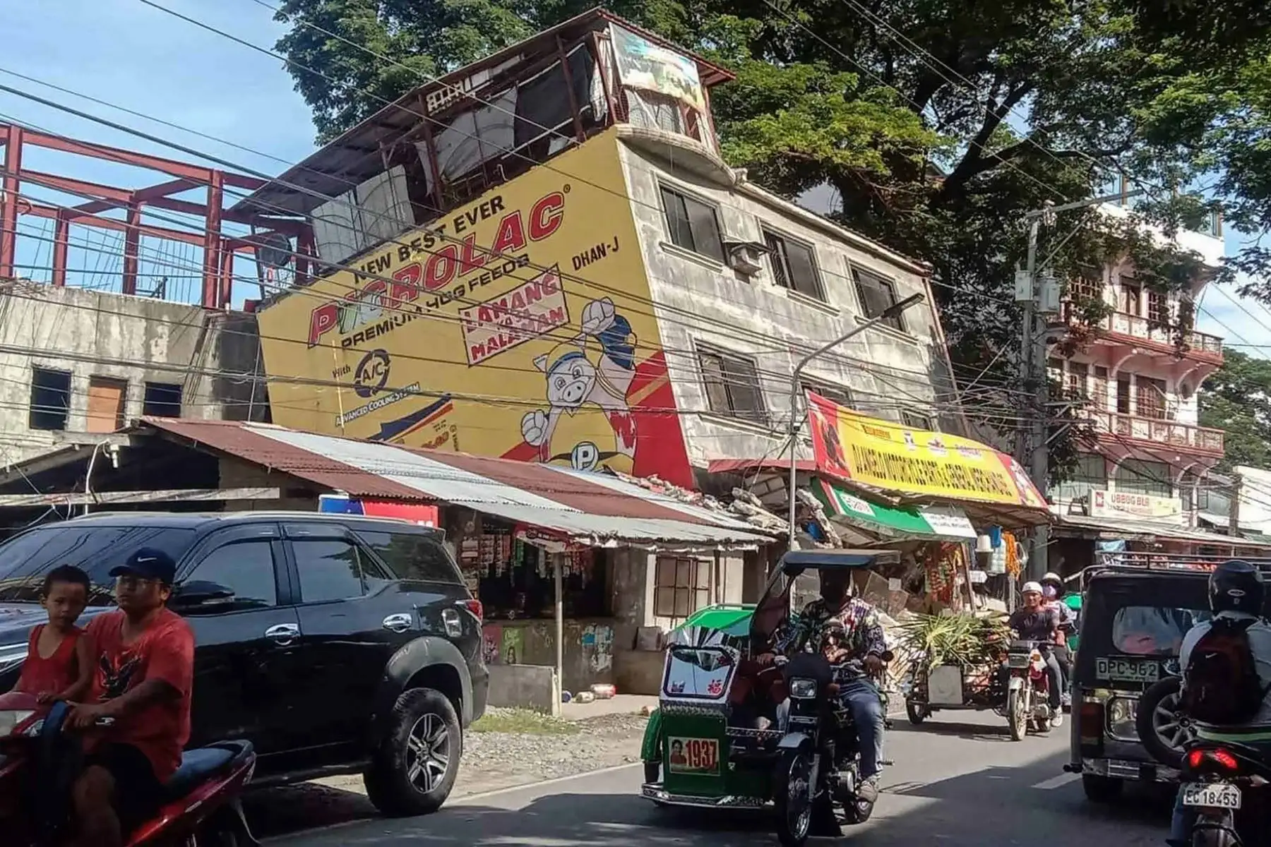 Al menos cinco personas murieron en un terremoto de 7,0 grados de magnitud que sacudió este miércoles el norte de Filipinas, pero que se sintió hasta la capital Manila, a más de 300 km del epicentro. Foto: AFP