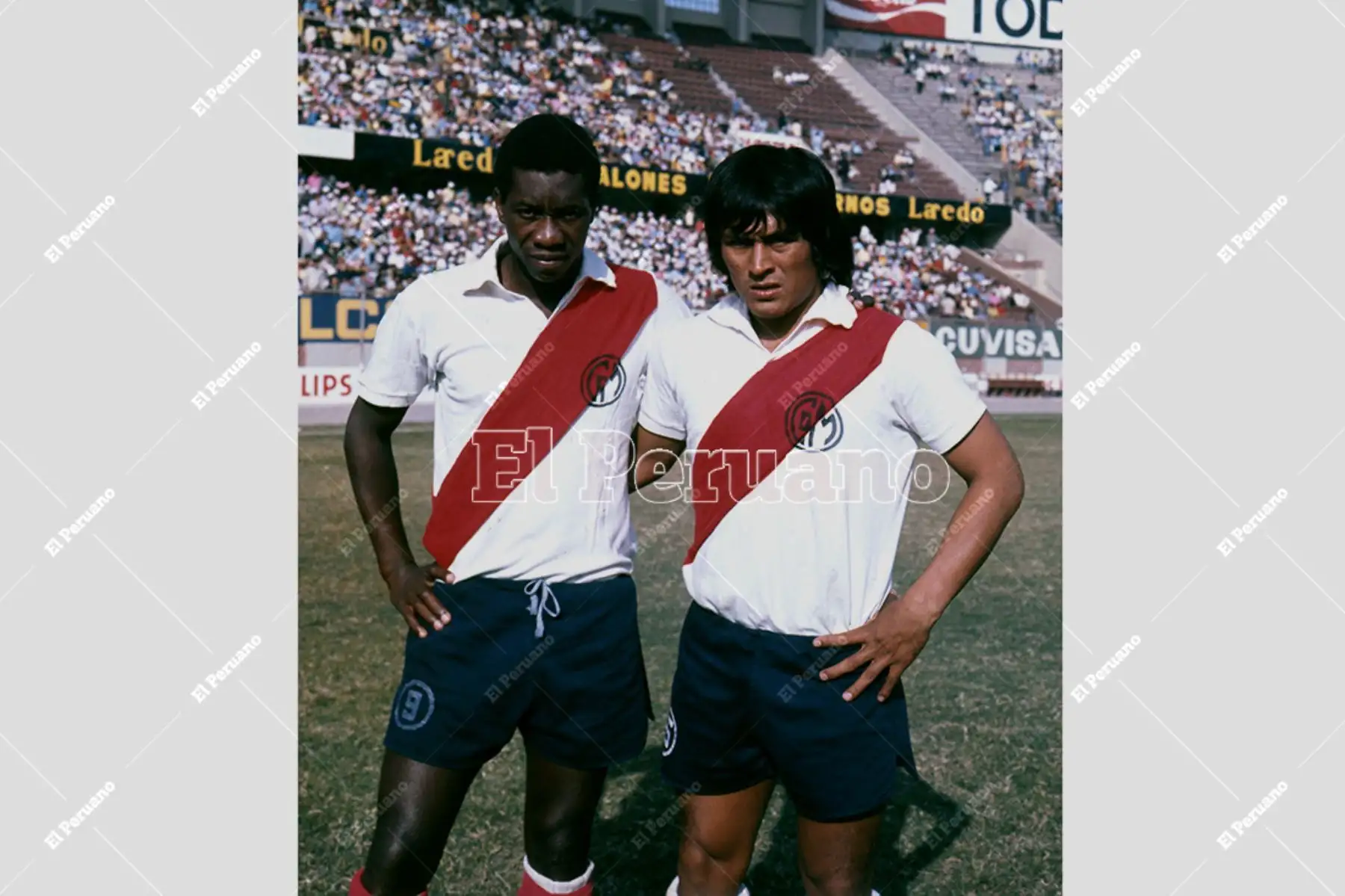 Lima - Década 1970 / Hugo Sotil y Eladio Reyes vistiendo las sedas del Deportivo Municipal. Foto: Archivo Histórico de El Peruano
