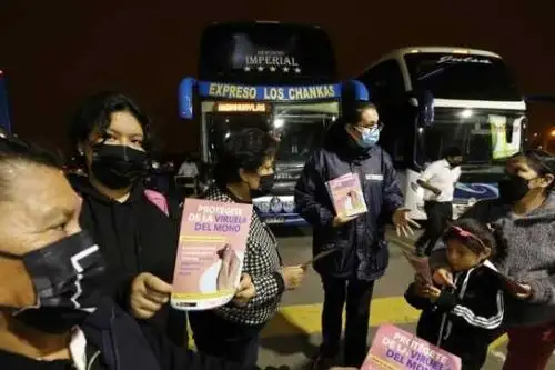Diris Lima Sur realizó campaña de prevención en el terminal terrestre Atocongo.