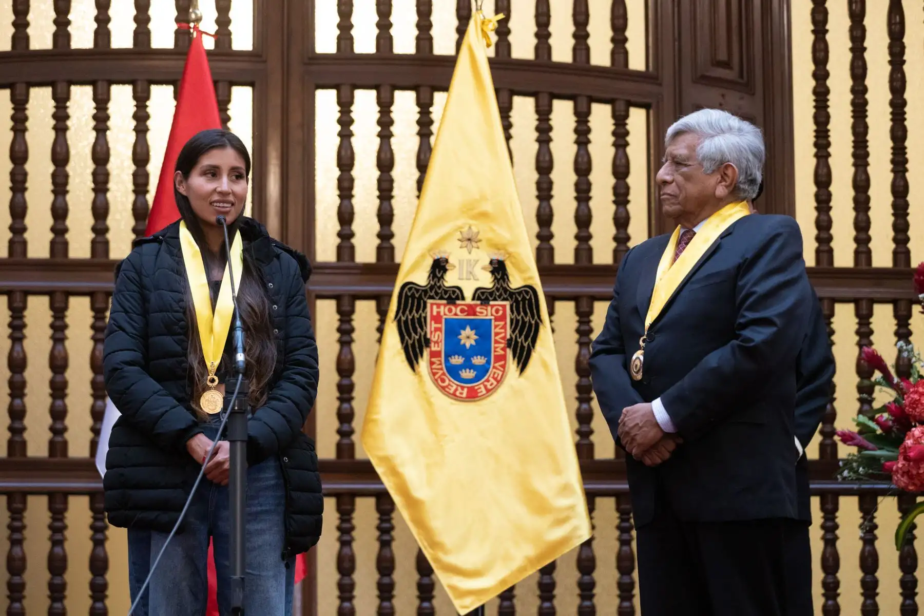 La Municipalidad de Lima realizó una ceremonia de reconocimiento a Kimberly García, quien recibe la medalla de Lima por su trayectoria. La destacada atleta es ganadora de 2 medallas de oro en el Mundial de Atletismo en Oregón 2022. Foto: MuniLima