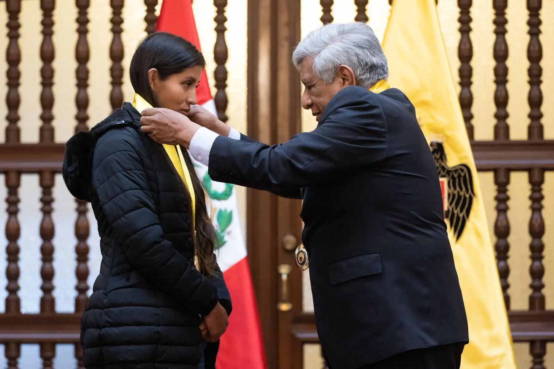 La Municipalidad de Lima realizó una ceremonia de reconocimiento a Kimberly García, quien recibe la medalla de Lima por su trayectoria. La destacada atleta es ganadora de 2 medallas de oro en el Mundial de Atletismo en Oregón 2022. Foto: MuniLima