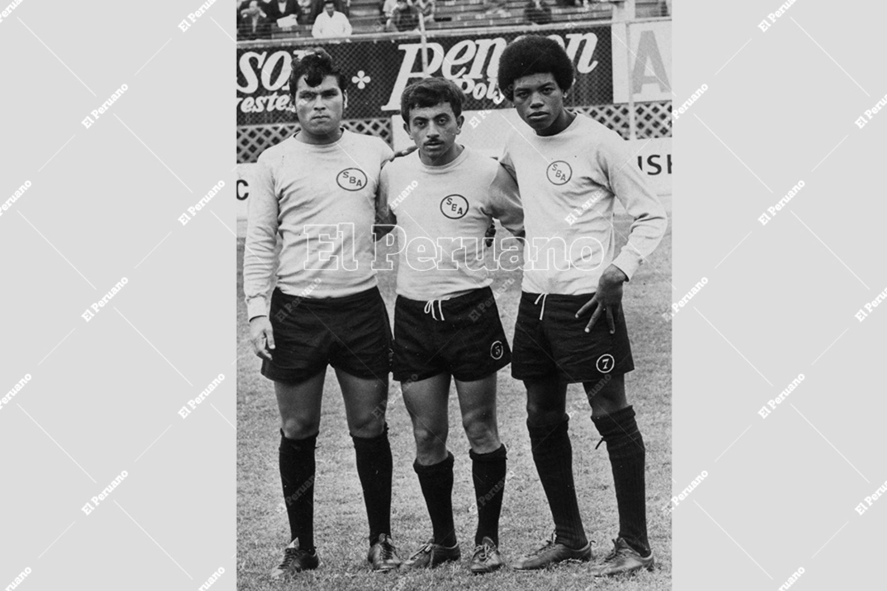 Lima - 21 junio 1971 / Walter Daga, Rodríguez Paiva y Gerónimo Barbadillo figuras del club Sport Boys del Callao. Foto: Archivo Histórico de El Peruano