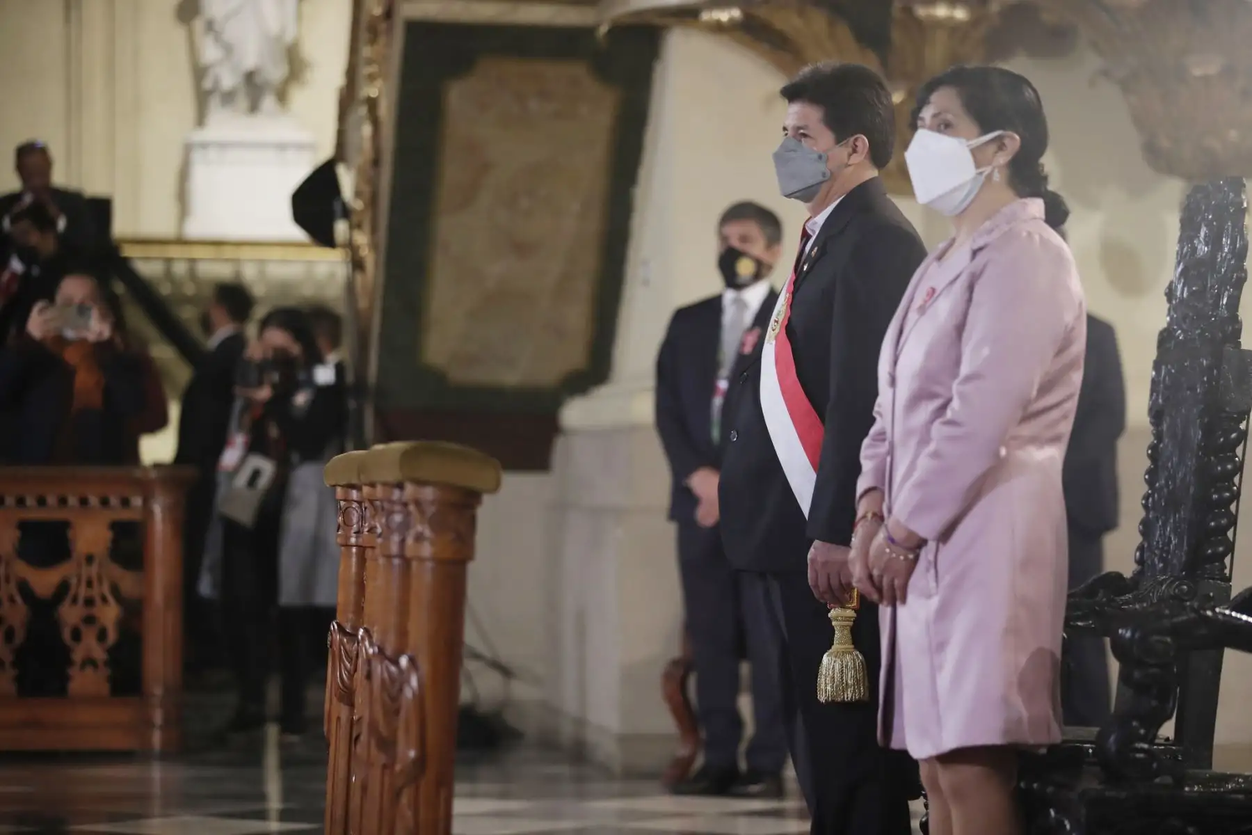Presidente de la República, Pedro Castillo Terrones, y la primera Dama de la Nación, Lilia Paredes, participan en  la Misa y Te Deum.
Foto: ANDINA/Prensa Presidencia