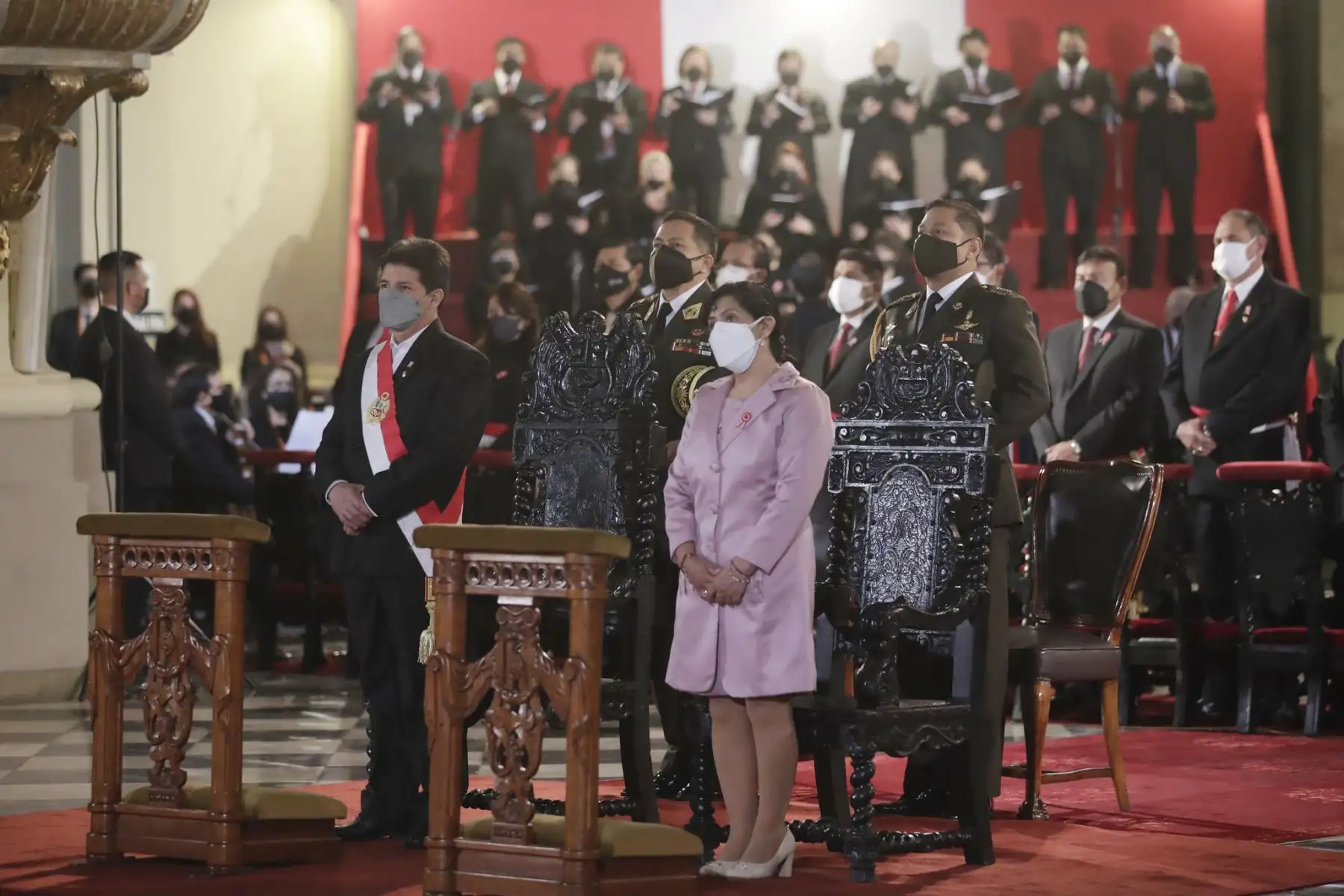 Presidente de la República, Pedro Castillo Terrones, y la primera Dama de la Nación, Lilia Paredes, participan en  la Misa y Te Deum.
Foto: ANDINA/Prensa Presidencia
