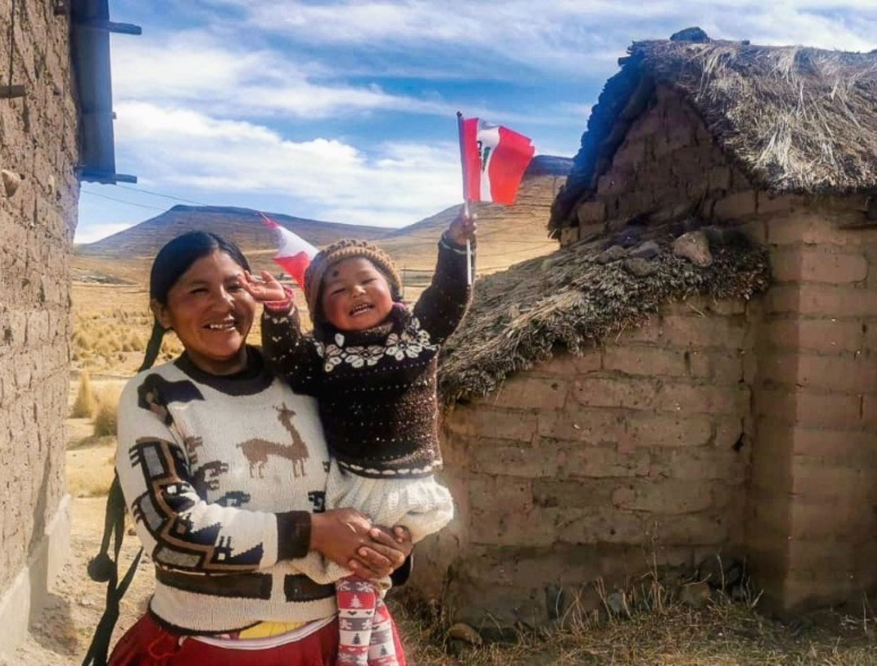 Conoce a Perú, la niña de 34 meses que se adueñó del corazón del pueblo puneño de Amotiri y es la engreida del programa Cuna Más. ANDINA/Difusión
