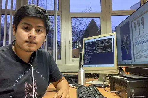 Daniel Menacho Ordoñez (23), egresado de Ingeniería Mecatrónica en la Pontificia Universidad Católica del Perú con la Beca 18 Huallaga. ANDINA/ Pronabec