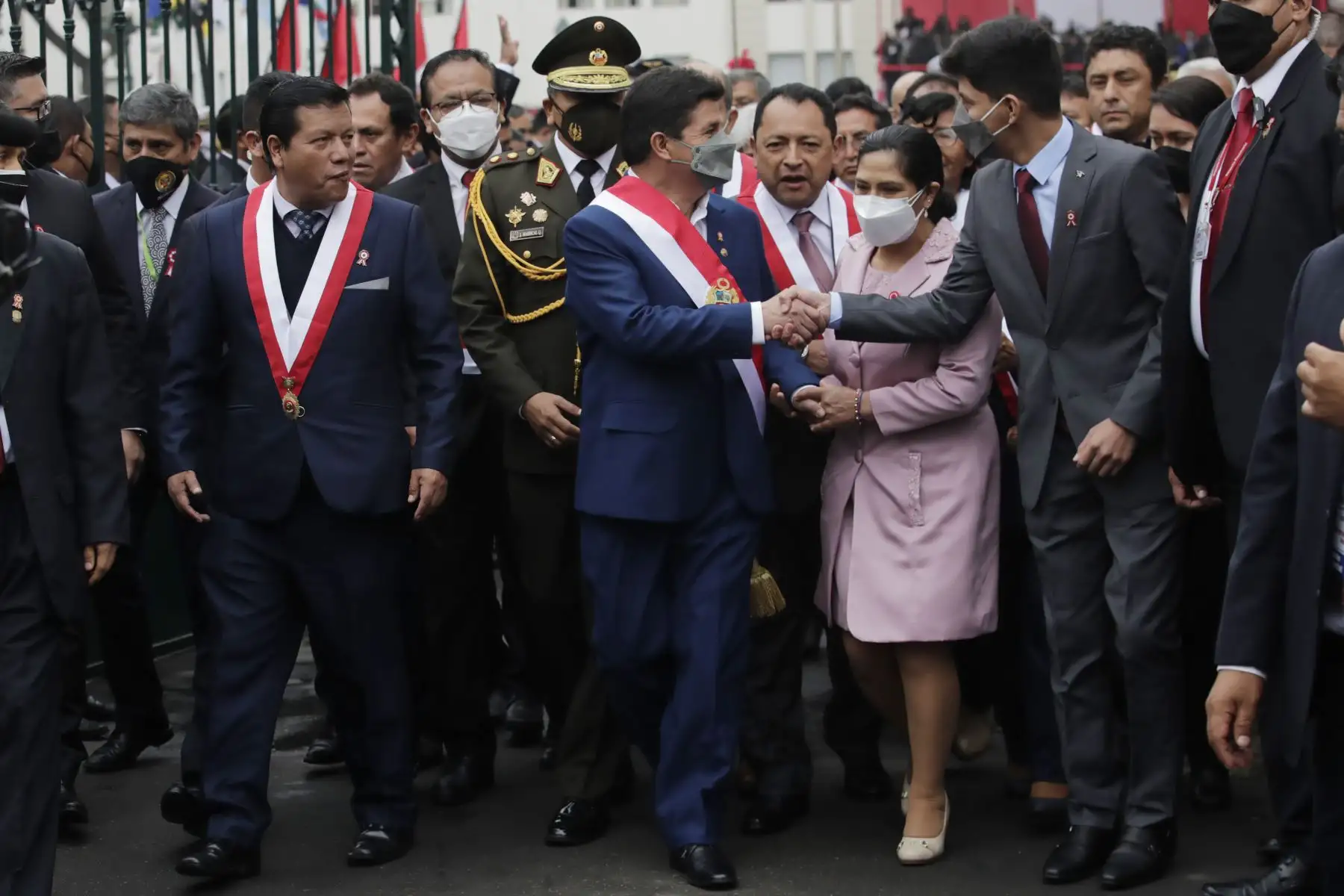 El presidente de la República, Pedro Castillo, retorna a Palacio de Gobierno, tras Mensaje a la Nación. Foto: ANDINA/Prensa Presidencia