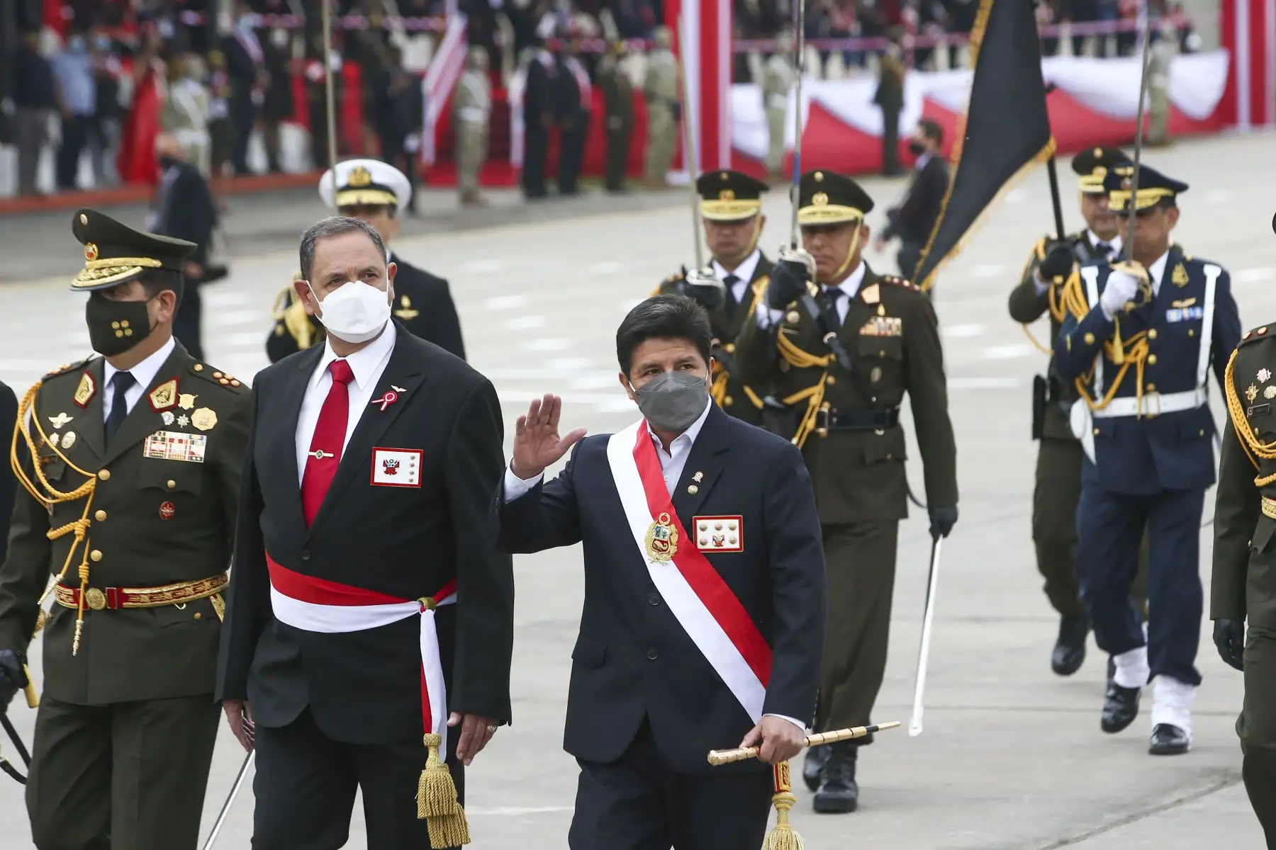Honores al presidente de la República, Pedro Castillo, a su llegada la Gran Parada y Desfile Militar en el Cuartel General del Ejército, como parte de los actos conmemorativos por el 201 aniversario de la Independencia del Perú. Foto: ANDINA/Carla Patiño
