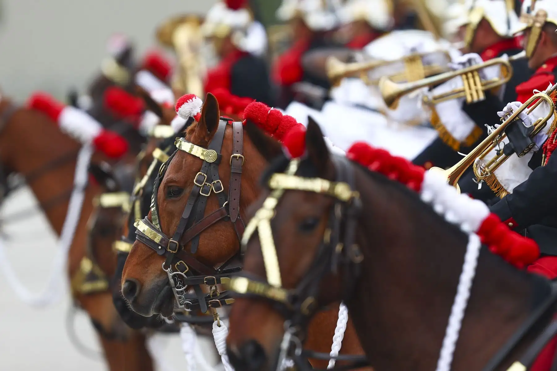 Unidades de Caballería, Farandola del Ejército del Perú, Policía Montada, Regimiento Domingo Nieto, Húsares de Junín, participan del desfile en el Cuartel General del Ejército, como parte de los actos conmemorativos por el 201 aniversario de la Independencia del Perú. Foto: ANDINA/ Andrés Valle