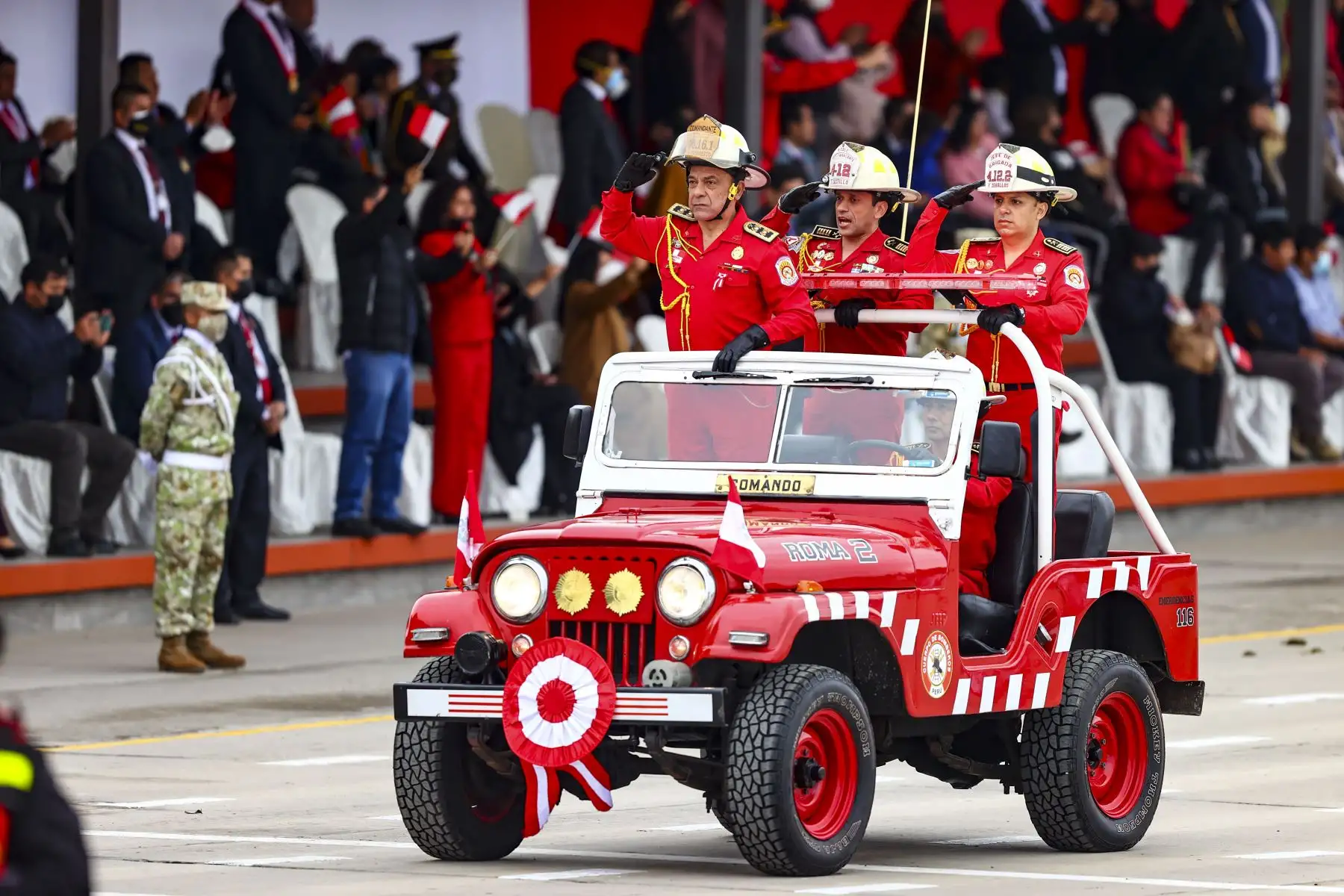 Agrupamientos Hipomóvil, Motorizado y Aéreo, en la Gran Parada y Desfile Militar en el Cuartel General del Ejército, como parte de los actos conmemorativos por el 201 aniversario de la Independencia del Perú. Foto: ANDINA/ Andrés Valle