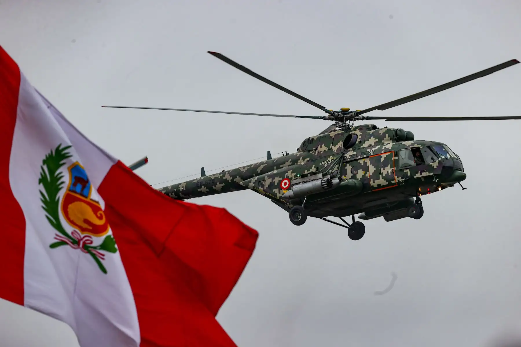 Agrupamientos Hipomóvil, Motorizado y Aéreo, en la Gran Parada y Desfile Militar en el Cuartel General del Ejército, como parte de los actos conmemorativos por el 201 aniversario de la Independencia del Perú. Foto: ANDINA/ Andrés Valle
