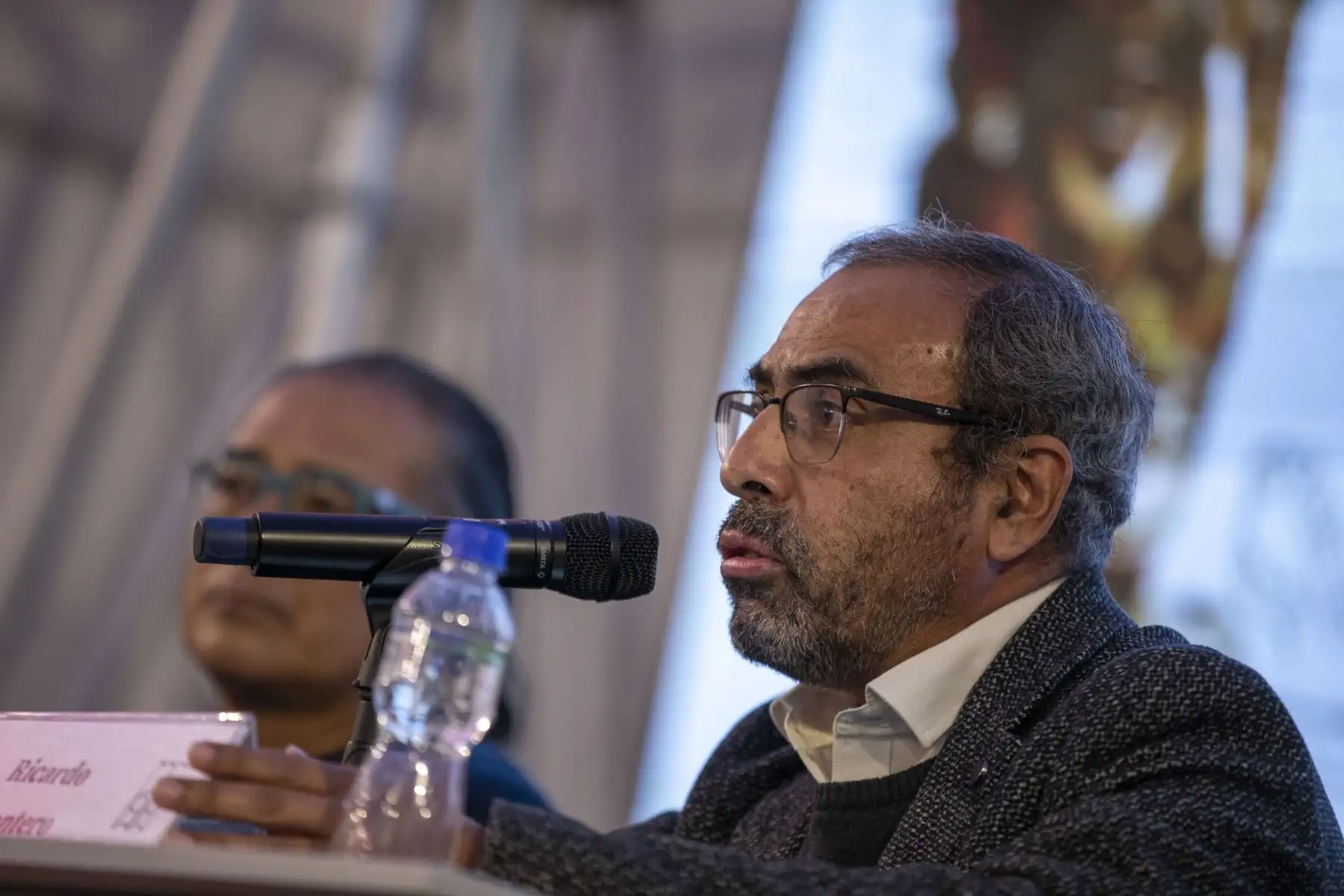 Conversatorio en la Feria del Libro: Diario oficial El Peruano, una mirada al Bicentenario. Participan Félix Paz, Hugo Aguirre, Ricardo Montero. Foto: ANDINA/ Carla Patiño