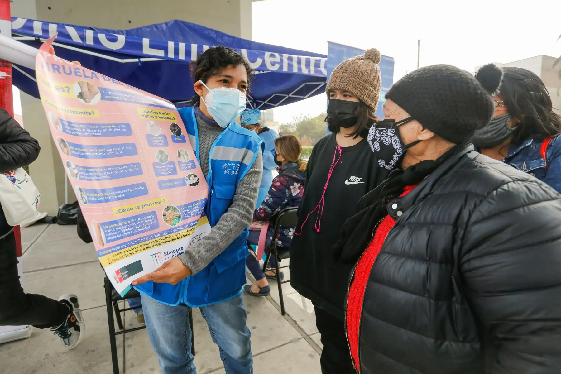 Ministerio de Salud  relanza la campaña "Me vacuno en la Línea 1" para acercar la vacunación contra la covid -19 y otras enfermedades a los usuarios de las estaciones de la Línea 1 del Metro de Lima. 
Foto: Minsa