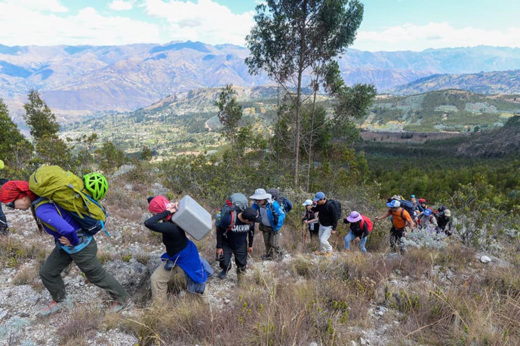 Turistas en el Parque Nacional Huascarán. ANDINA/Difusión