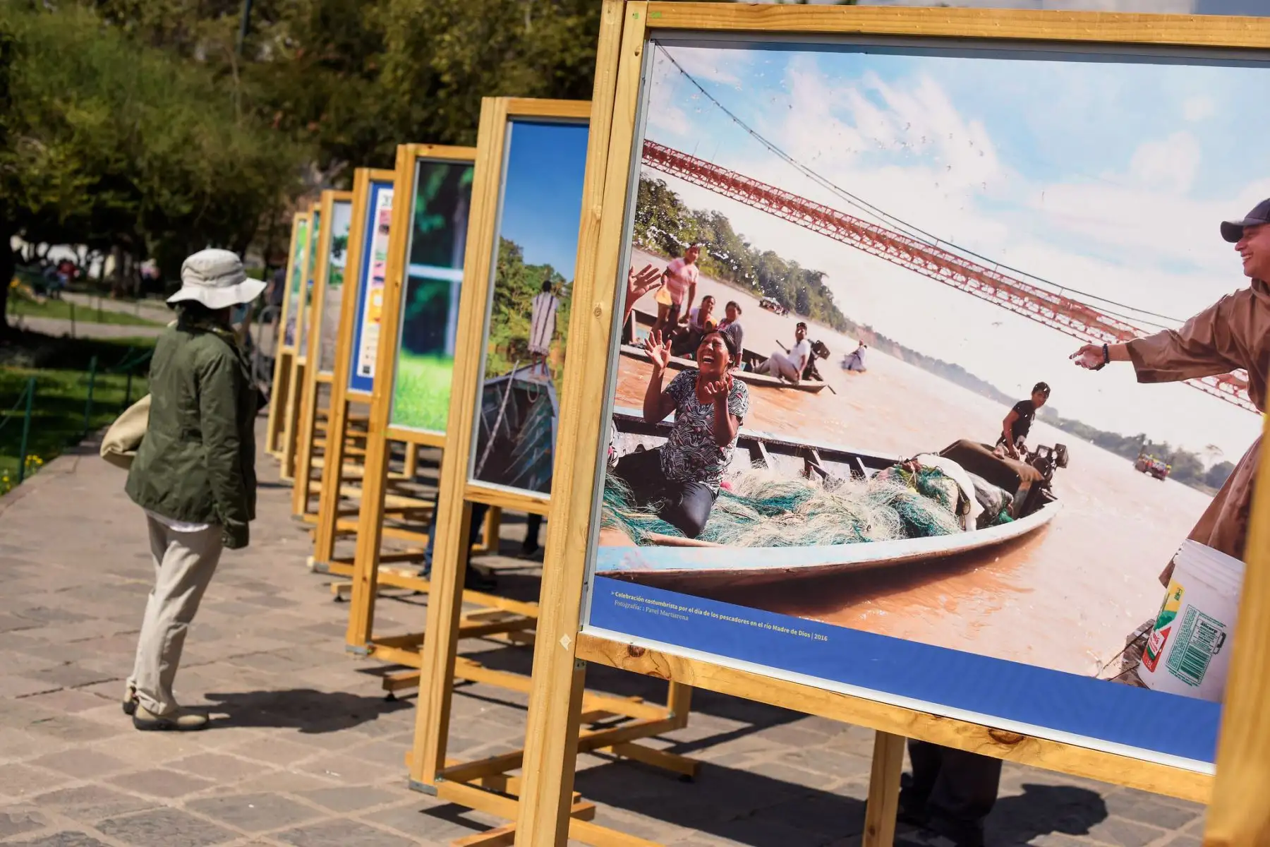 Proyecto Especial Bicentenario del Ministerio de Cultura inauguró la muestra presencial “Vida nuestro verdadero oro: la minería ilegal e informal en Madre de Dios” en la ciudad del Cusco en la Plaza San Francisco.
Foto: Bicentenario Perú