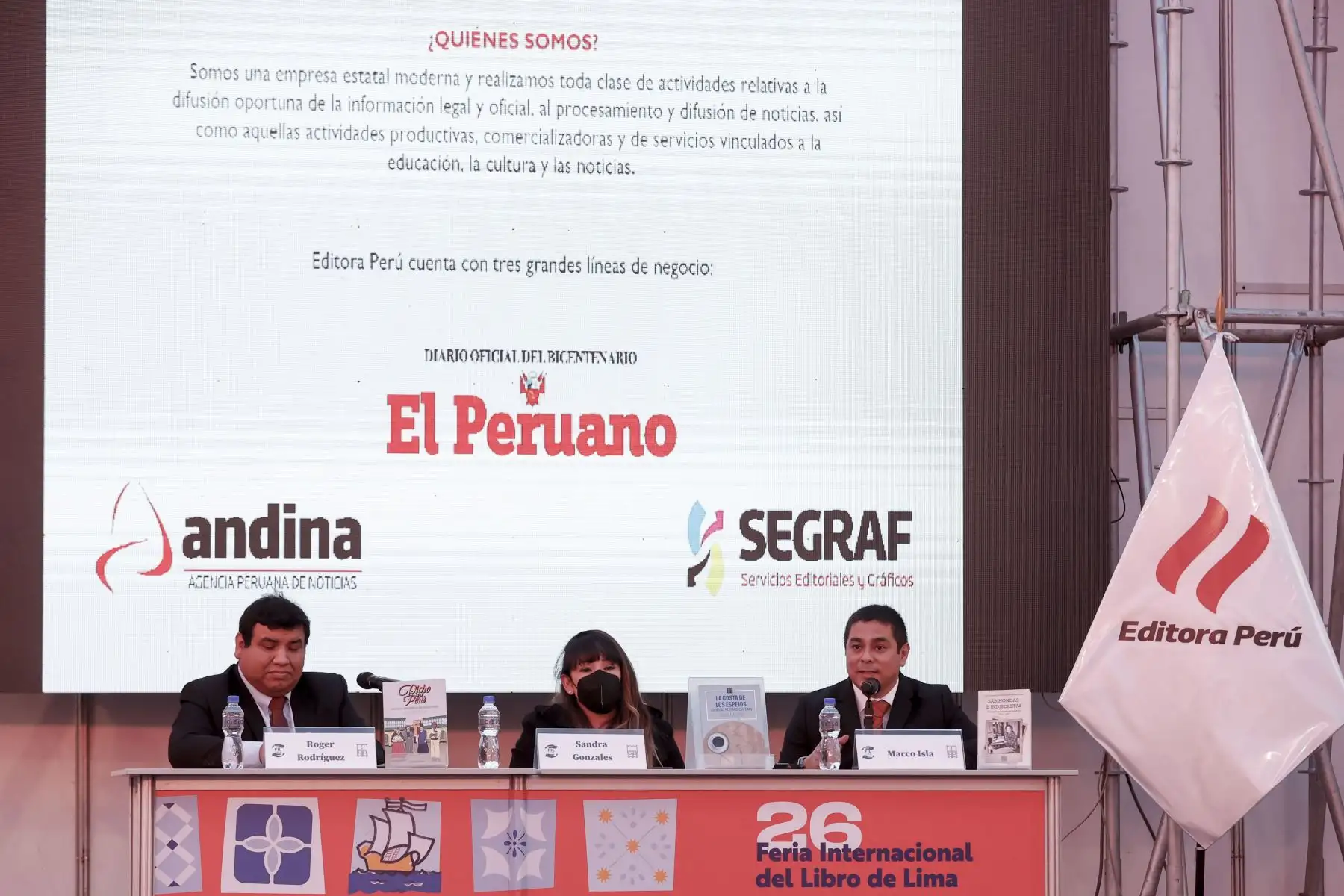 Editora Perú se presenta en la Feria Internacional del Libro de Lima con la exposición “Coedición y difusión al servicio de escritores y empresas editoriales” en la que participaron Roger Rodriguez, Sandra Gonzales, y Marco Isla. Foto: Melina Mejia