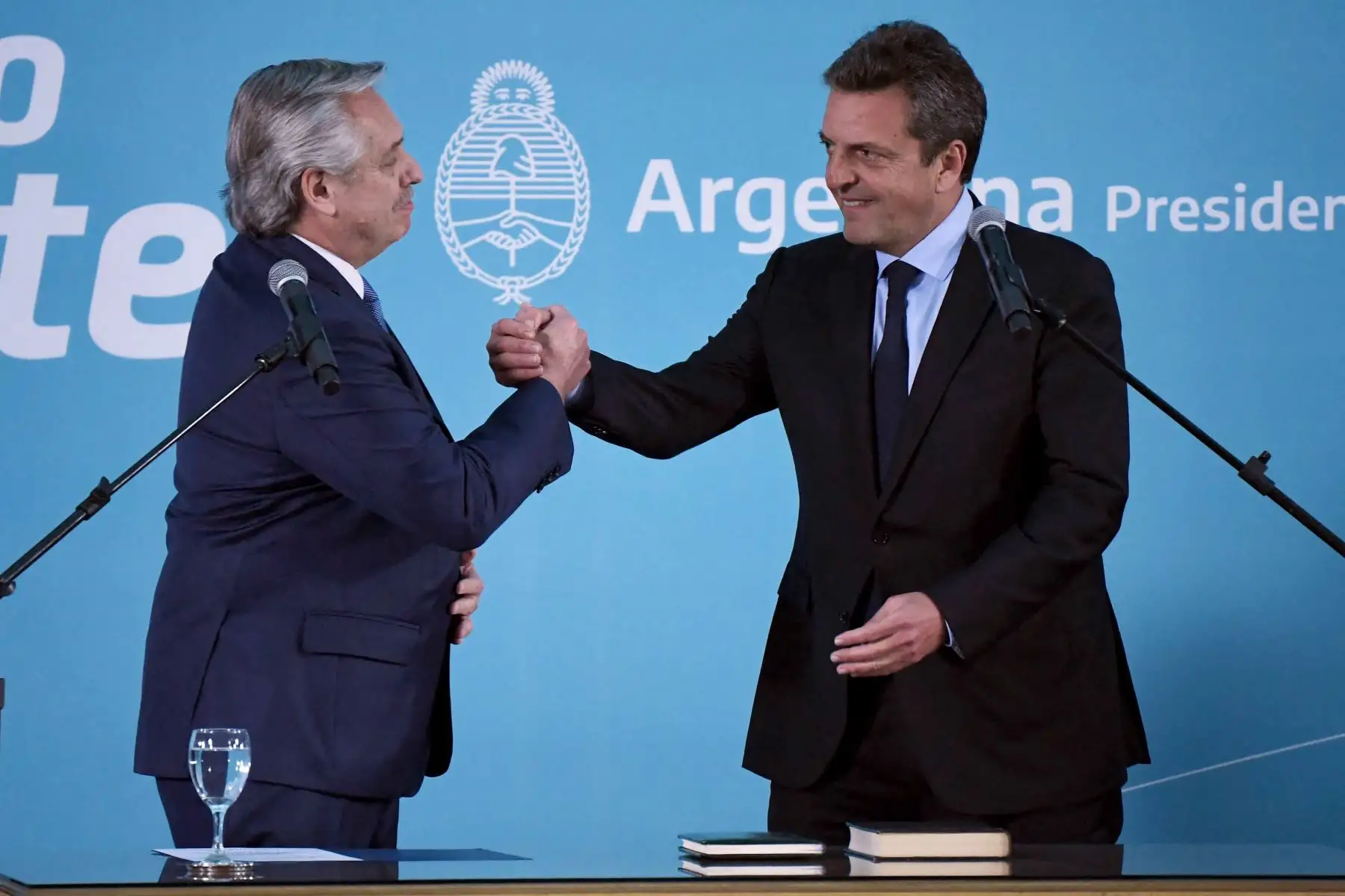 Su alto perfil político y sus buenas relaciones con el empresariado le valieron el apoyo de Fernández y también de la vicepresidenta Cristina Kirchner, cuyos desencuentros de los últimos meses con el mandatario habían creado turbulencias en la economía. Foto: AFP