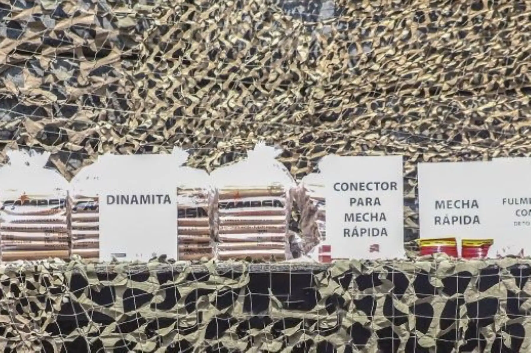 Explosivos y material relacionado será utilizado para inhabilitar pistas de aterrizaje clandestinas y laboratorios de procesamiento de drogas. Foto: Sucamec