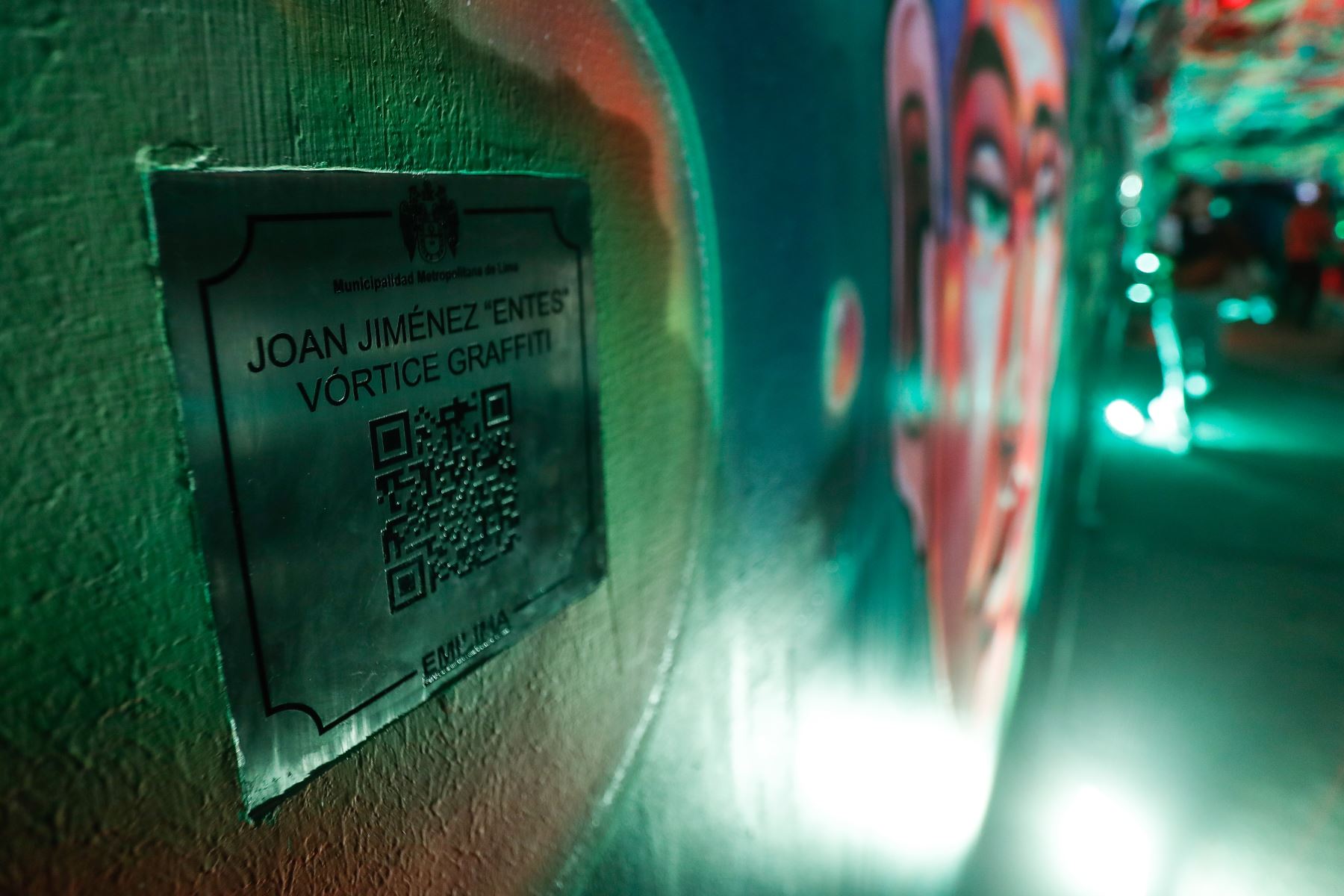 Con el propósito de incorporar obras de arte, la Municipalidad de Lima inauguró la obra titulada “Vórtice Grafitti” del artista peruano Joan Jiménez, más conocido como "Entes", en el Circuito Mágico del Agua. La exposición es permamente. Foto: ANDINA/Renato Pajuelo