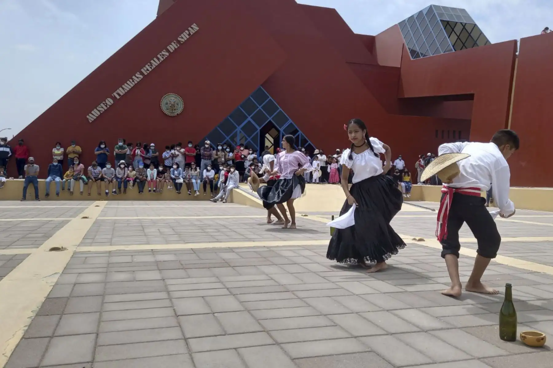 El Museo Tumbas Reales de Sipán exhibe el ajuar funerario del Señor de Sipán. Foto: ANDINA/Difusión