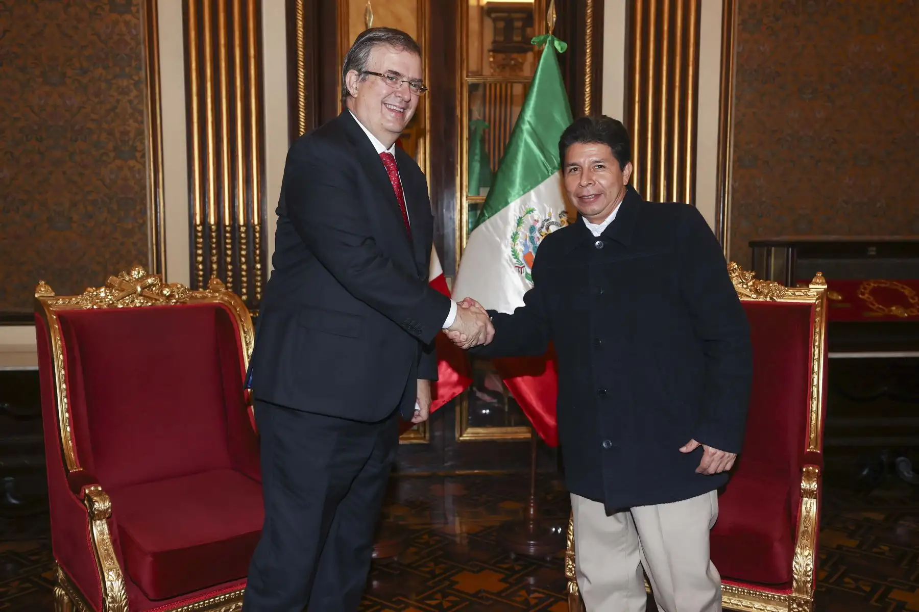 El presidente de la República, Pedro Castillo Terrones, sostiene una reunión en la sede de Palacio de Gobierno, con el Secretario de Relaciones Exteriores de México, Marcelo Ebrard e inversionistas mexicanos. Foto: ANDINA/Prensa Presidencia