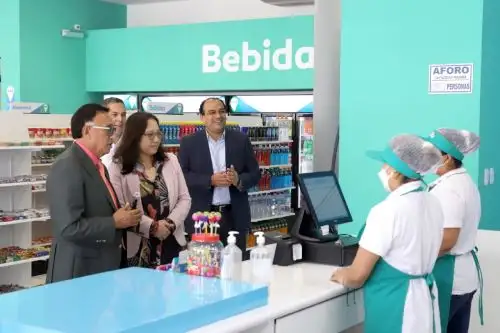 Tienda de conveniencia VAO.