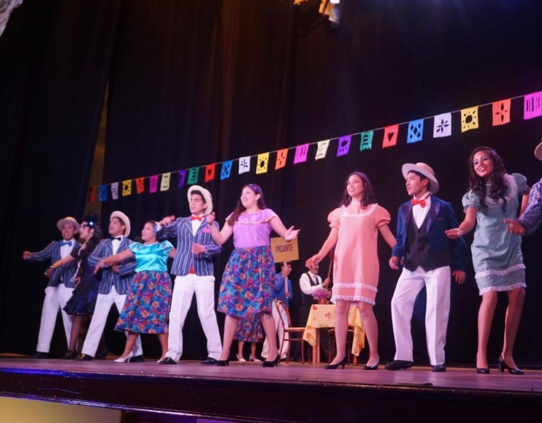 Tacna celebra por el retorno de la tradicional revista musical "Estampas tacneñas" en la Ciudad Heroica, tras cuatro años de suspensión. ANDINA/Difusión