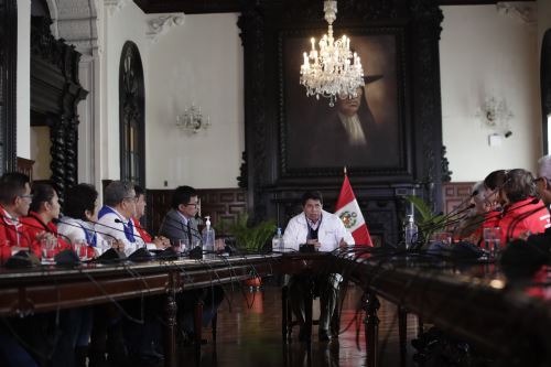 Presidente  Pedro Castillo  sostiene reunión con representantes de trabajadores del sector Salud
