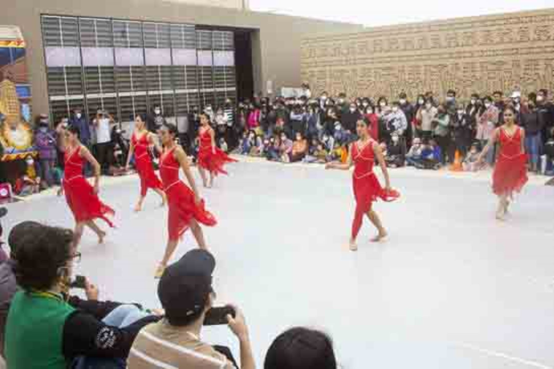 El programa Museos Abiertos exhibió el arte de los integrantes de la Compañía de Ballet de Trujillo. Foto: ANDINA/Difusión