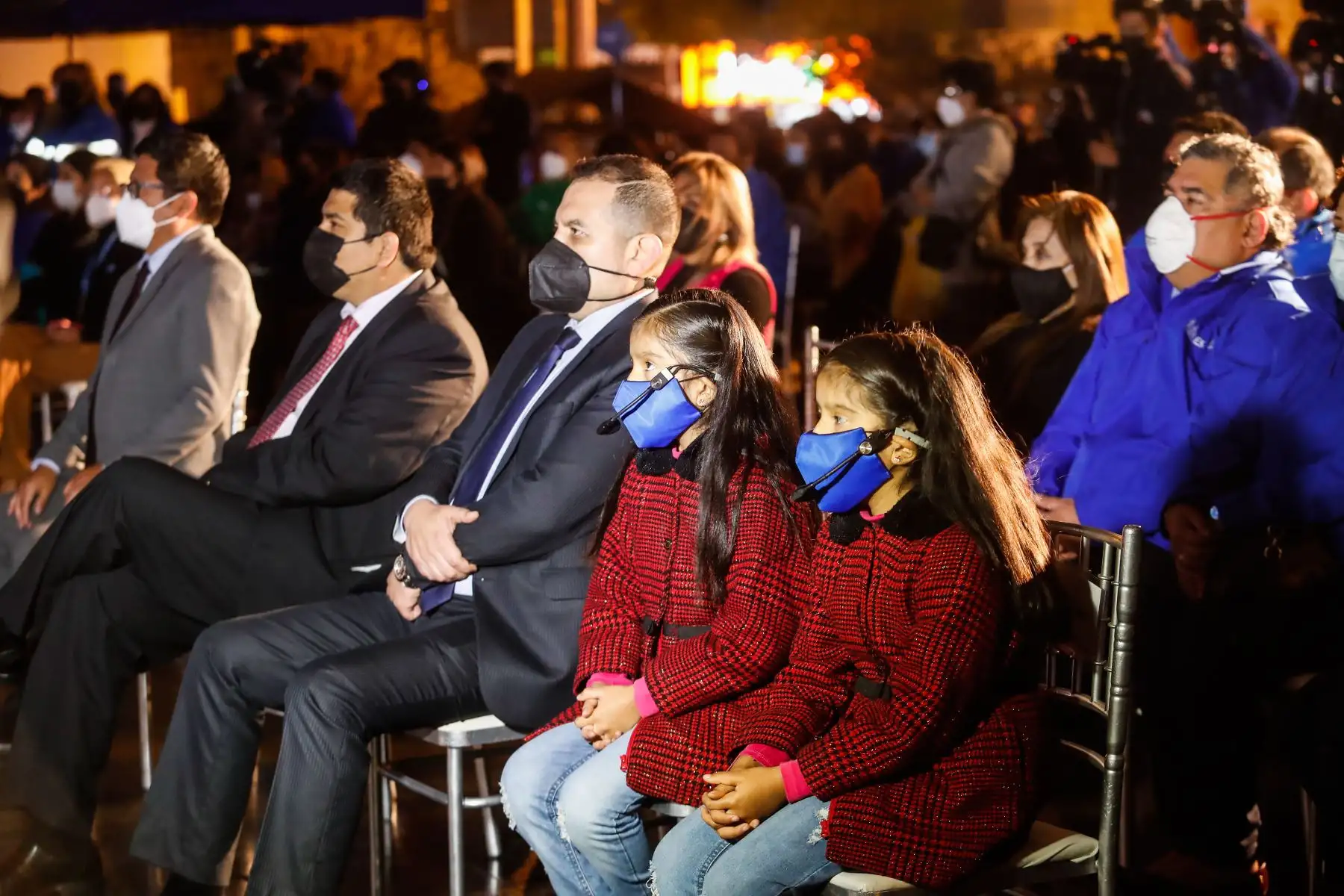El presidente ejecutivo de EsSalud, Gino Dávila, junto al ministro de Salud, Jorge López, presidieron el encendido simbólico de la sede central de EsSalud en el marco del lanzamiento de la semana por aniversario 86° de la Seguridad Social en el Perú.
Foto: ANDINA/ Renato Pajuelo