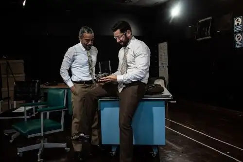 Presentan “Aquellos dos” en el teatro La Plaza bajo la dirección de Alejandro Clavier.