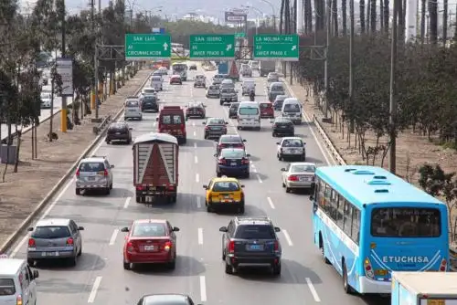 ¡Atención! Incumplir los nuevos límites de velocidad se multa hasta con S/ 2,300. Foto: ANDINA/Difusión.