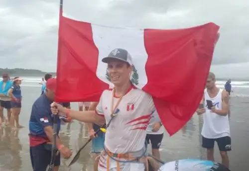 Itzel Delgado le brindó la primera dorada al Perú en los Panamericanos de Surf en Panamá (PASA GAME 2022), al ubicarse en el primer lugar en la categoría Sup Race.