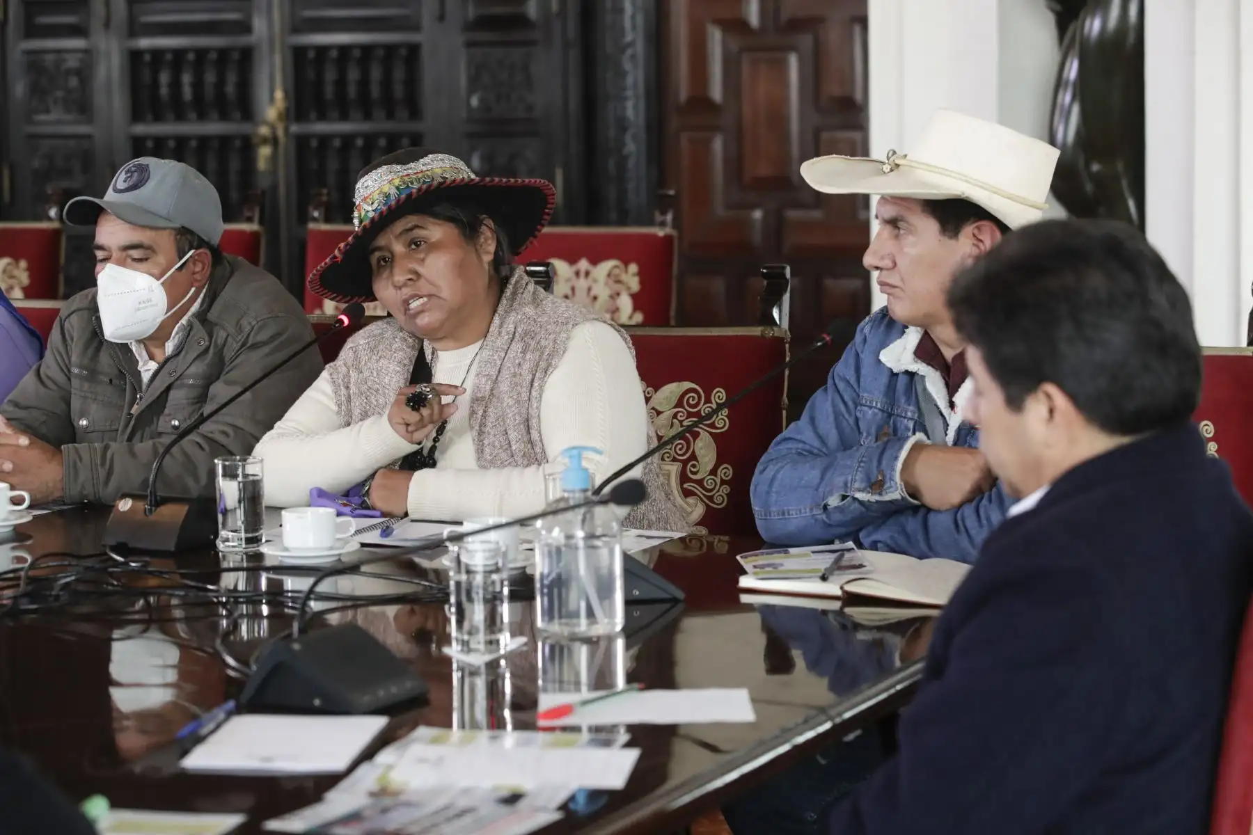 Presidente Pedro Castillo, se reúne con principales dirigentes de las rondas campesinas de diversas regiones del país. Foto: ANDINA/Prensa Presidencia