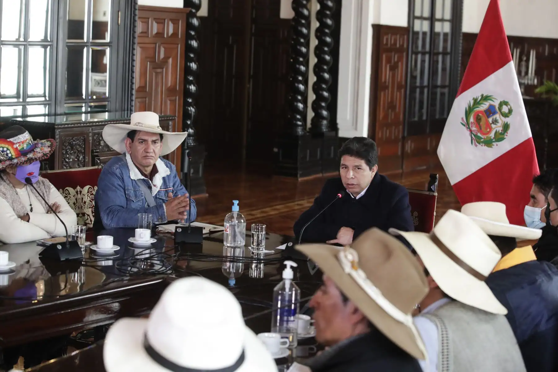 Presidente Pedro Castillo, se reúne con principales dirigentes de las rondas campesinas de diversas regiones del país. Foto: ANDINA/Prensa Presidencia