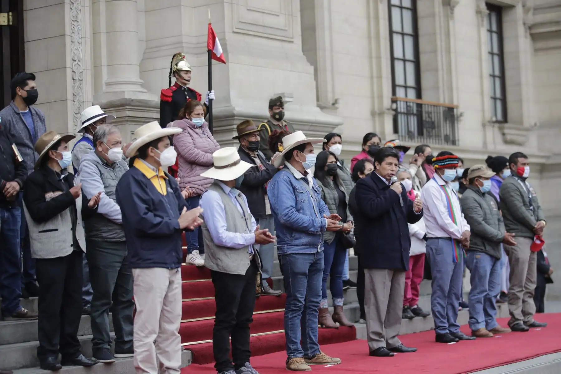 Presidente Pedro Castillo, se reúne con principales dirigentes de las rondas campesinas de diversas regiones del país. Foto: ANDINA/Prensa Presidencia
