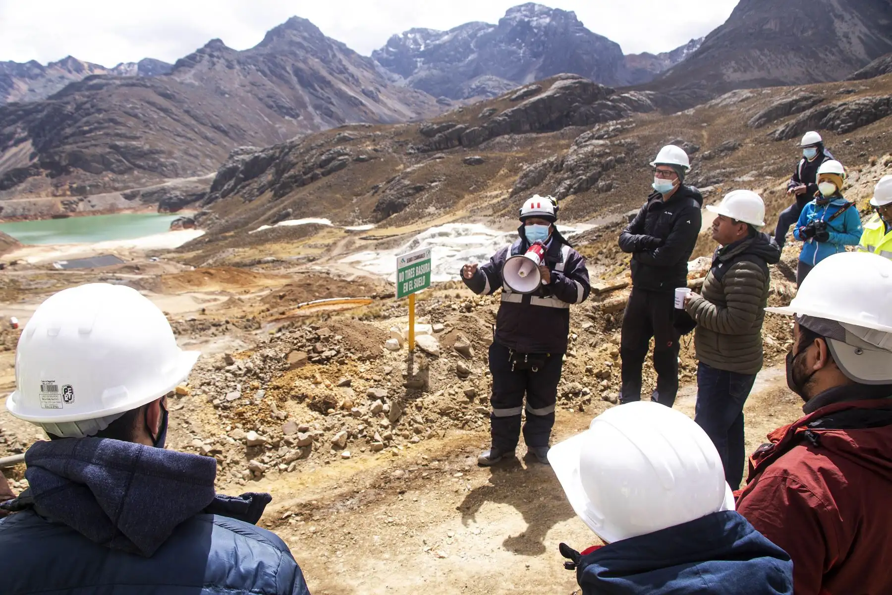 Expertos internacionales visitan proyectos de remediación de Amsac en Lima, Junín y Pasco.