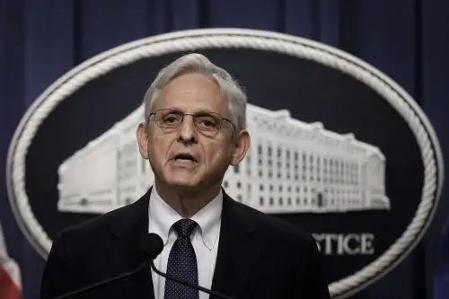 El Fiscal General de los Estados Unidos, Merrick Garland se refirió a la reciente búsqueda del FBI de la residencia Mar-a-Lago del expresidente Donald Trump, y anunció que el Departamento de Justicia presentó una moción para revelar la orden de registro, así como un recibo de propiedad de lo que se sustrajo. Foto: AFP