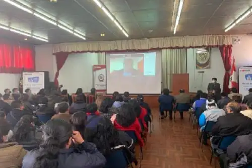 Las mesas de trabajo regionales de evaluación y actualización curricular se desarrollarán en todas las regiones en agosto y setiembre.