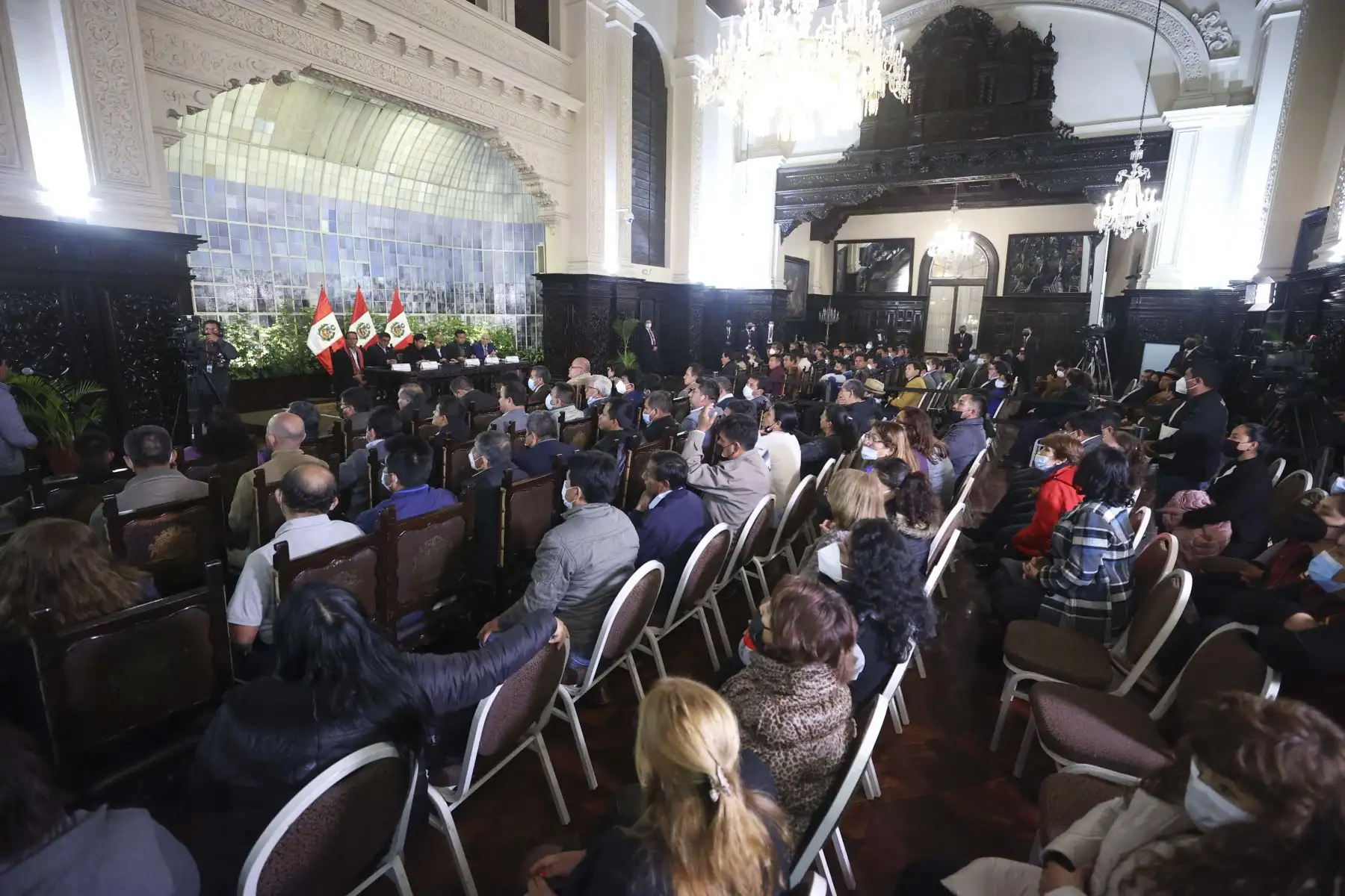 Presidente de la República, Pedro Castillo, sostuvo reunión con dirigentes de las bases sociales de todas las regiones del país. Foto: ANDINA/Presidencia Perú