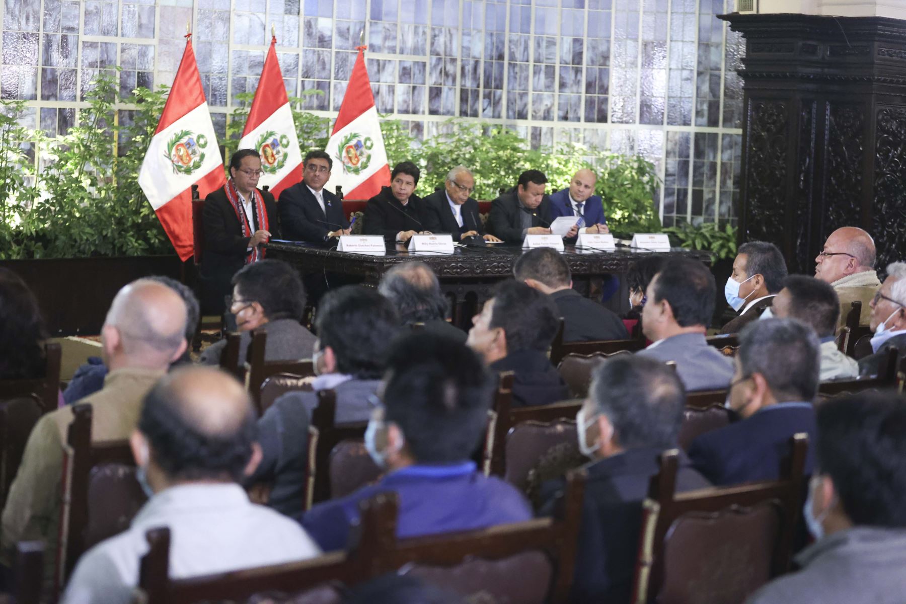 Presidente de la República, Pedro Castillo, sostuvo reunión con dirigentes de las bases sociales de todas las regiones del país. Foto: ANDINA/Presidencia Perú