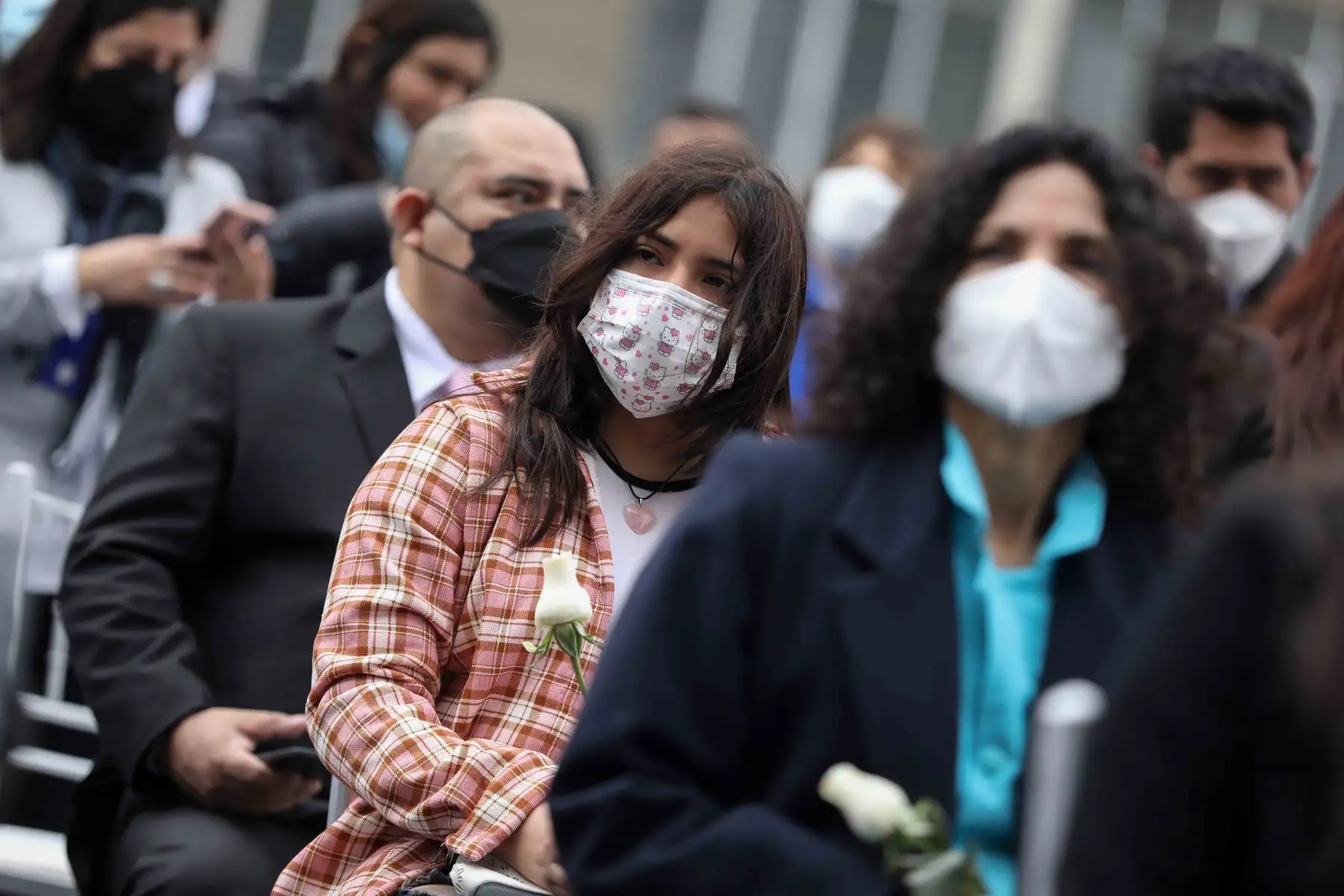 EsSalud rinde homenaje a los trabajadores, entre mujeres y hombres, que desde el inicio de la pandemia y estando en primera línea, ofrendaron su vida para salvar al prójimo. Foto: EsSalud