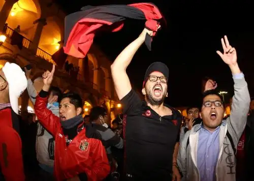 Los hinchas del FBC Melgar se congregarán en el aeropuerto Alfredo Rodríguez Ballón de Arequipa para recibir al equipo que ganó al Internacional de Brasil y obtuvo su pase a la semifinal de la Copa Sudamericana. Foto: cortesía.